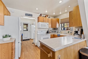 Ferienhütte, Mehrere Betten, Balkon, Bergblick (Mescalero Flagstaff) | Eigene Küche | Wasserkocher mit Kaffee-/Teezubehör