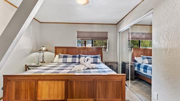 2 bedrooms, individually decorated, individually furnished, bed sheets