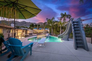 Outdoor pool - Victor Hugo Phoenix (Phoenix)