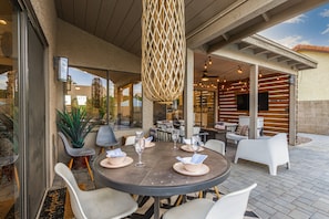House, Multiple Beds, Pool Access, City View (110th Scottsdale) | Dining - 110th Scottsdale (Scottsdale)