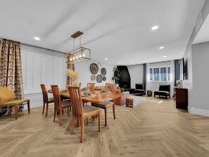 House, Multiple Beds, Patio, City View (Los Lagos Mesa) | Dining - Los Lagos Mesa (Mesa)