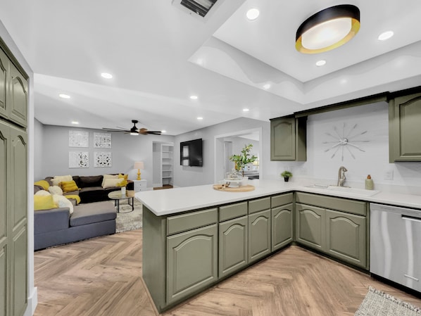 House, Multiple Beds, Patio, City View (Los Lagos Mesa) | Interior - Los Lagos Mesa (Mesa)