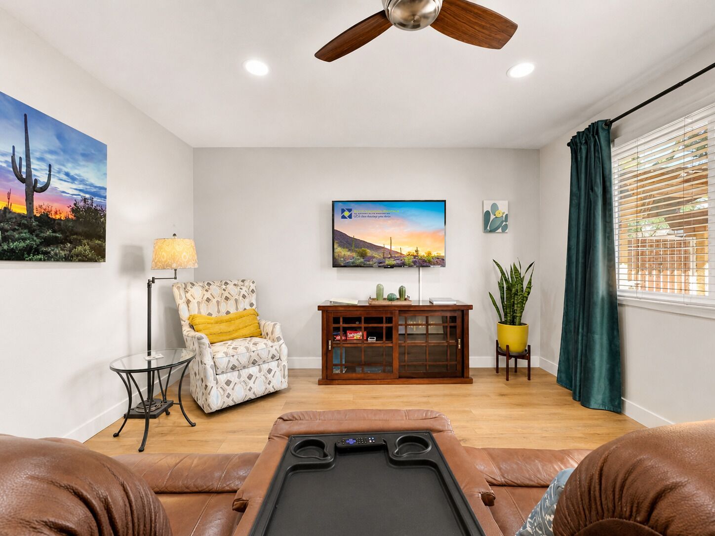 House, 1 Queen Bed, Patio, City View (Washington Chandler) | Living area