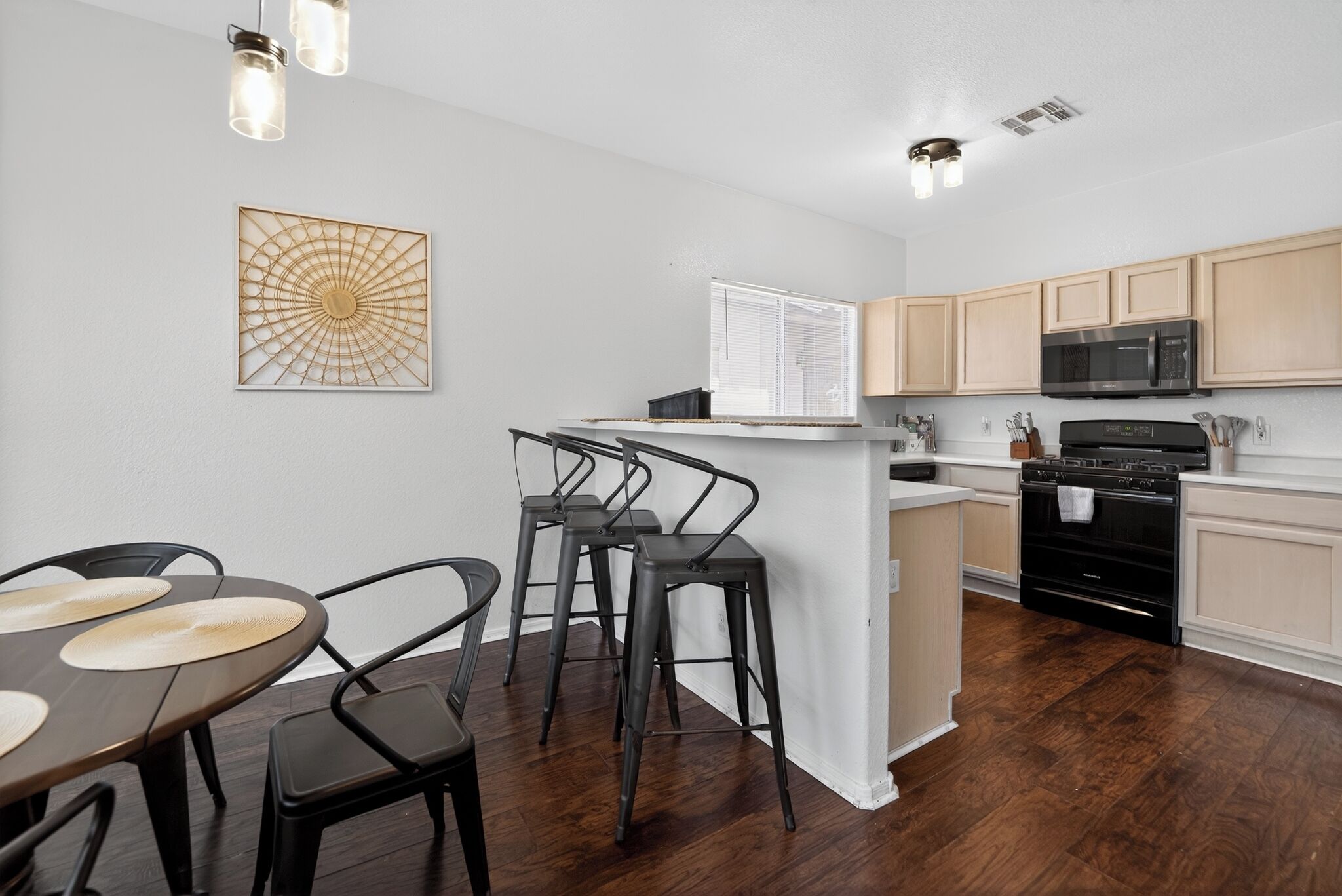 House, Multiple Beds, Pool Access, Mountain View (Sonesta Tucson) | Private kitchen | Coffee/tea maker
