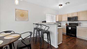 House, Multiple Beds, Pool Access, Mountain View (Sonesta Tucson) | Private kitchen | Coffee/tea maker