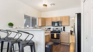 House, Multiple Beds, Pool Access, Mountain View (Sonesta Tucson) | Private kitchen | Coffee/tea maker