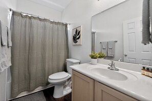 House, Multiple Beds, Pool Access, Mountain View (Sonesta Tucson) | Bathroom | Designer toiletries, towels, toilet paper - Sonesta Tucson (Tucson)