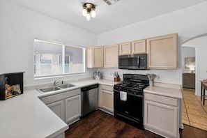 Maison, plusieurs lits, accès piscine, vue montagne (Sonesta Tucson) | Cuisine privée