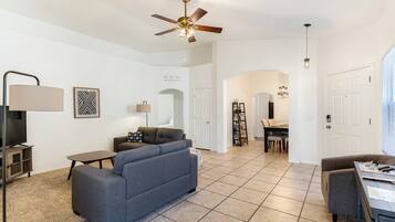 House, Multiple Beds, Pool Access, Mountain View (Sonesta Tucson) | Living area