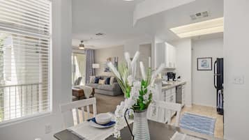 Condo, Multiple Beds, Pool Access, City View (Sahuaro #2035 Scottsdale) | Interior