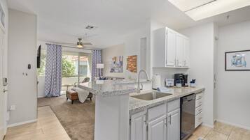 Condo, Multiple Beds, Pool Access, City View (Sahuaro #2035 Scottsdale) | Private kitchen