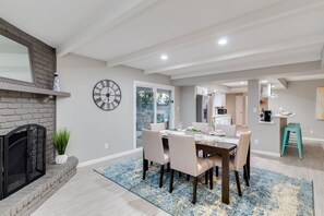 House, Multiple Beds, Pool Access, City View (Eugie Terrace Scottsdale) | Private kitchen - Eugie Terrace Scottsdale (Scottsdale)
