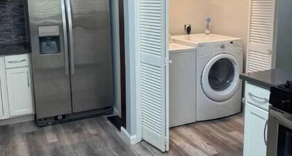 Modern Comfort Minutes from Downtown & Universities ! Walk to Dining & Nightlife