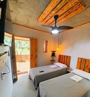 Comfort Twin Room, Patio, Garden View | Iron/ironing board