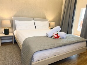 Deluxe Double Room - Maison Madeleine (La Maddalena)