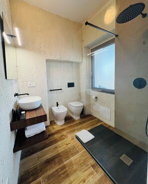 Habitación Confort | Caja de seguridad en la habitación y escritorio 