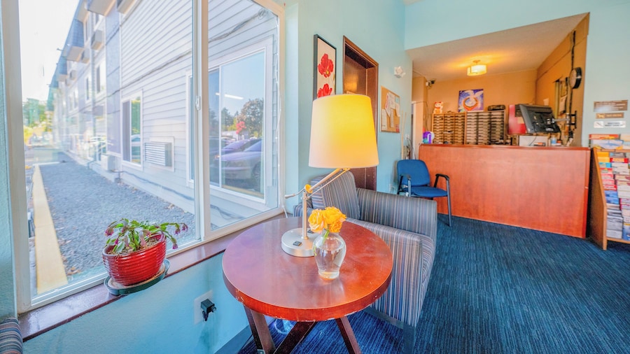Unicorn Inn by OYO Portland