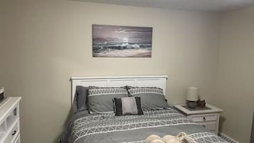 1 bedroom, desk, iron/ironing board, free WiFi