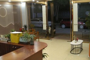 Unclassified image, 4 of 5, button - Dinghu Tiantian Business Hotel (Zhaoqing)