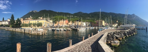 Casa Fornico 2, mit Balkon und Terrasse, partieller Seeblick