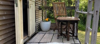 Dingle Glenn secluded woodland cabin