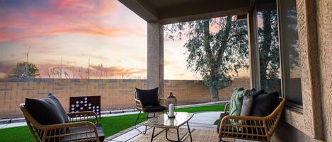 บ้านพัก, หลายเตียง, ใช้สระว่ายน้ำได้, วิวภูเขา (69th Glendale) | บริเวณที่พัก