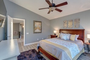 3 bedrooms, individually decorated, individually furnished, bed sheets - Escuda Phoenix (Phoenix)