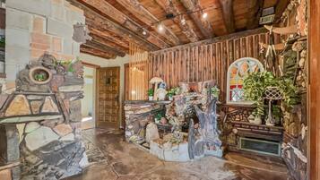 Casa, varias camas, chimenea, vista a la montaña (Glade Payson) | Interior