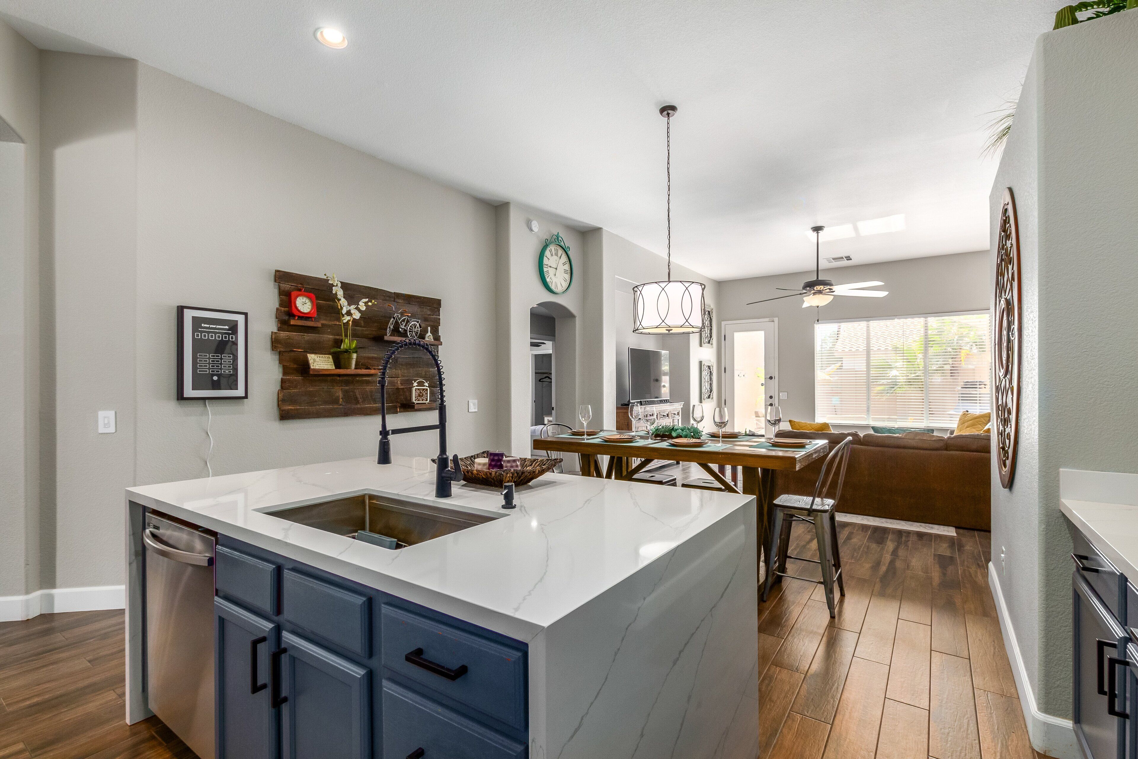 House, Multiple Beds, Pool Access, City View (Harrison Chandler) | Private kitchen