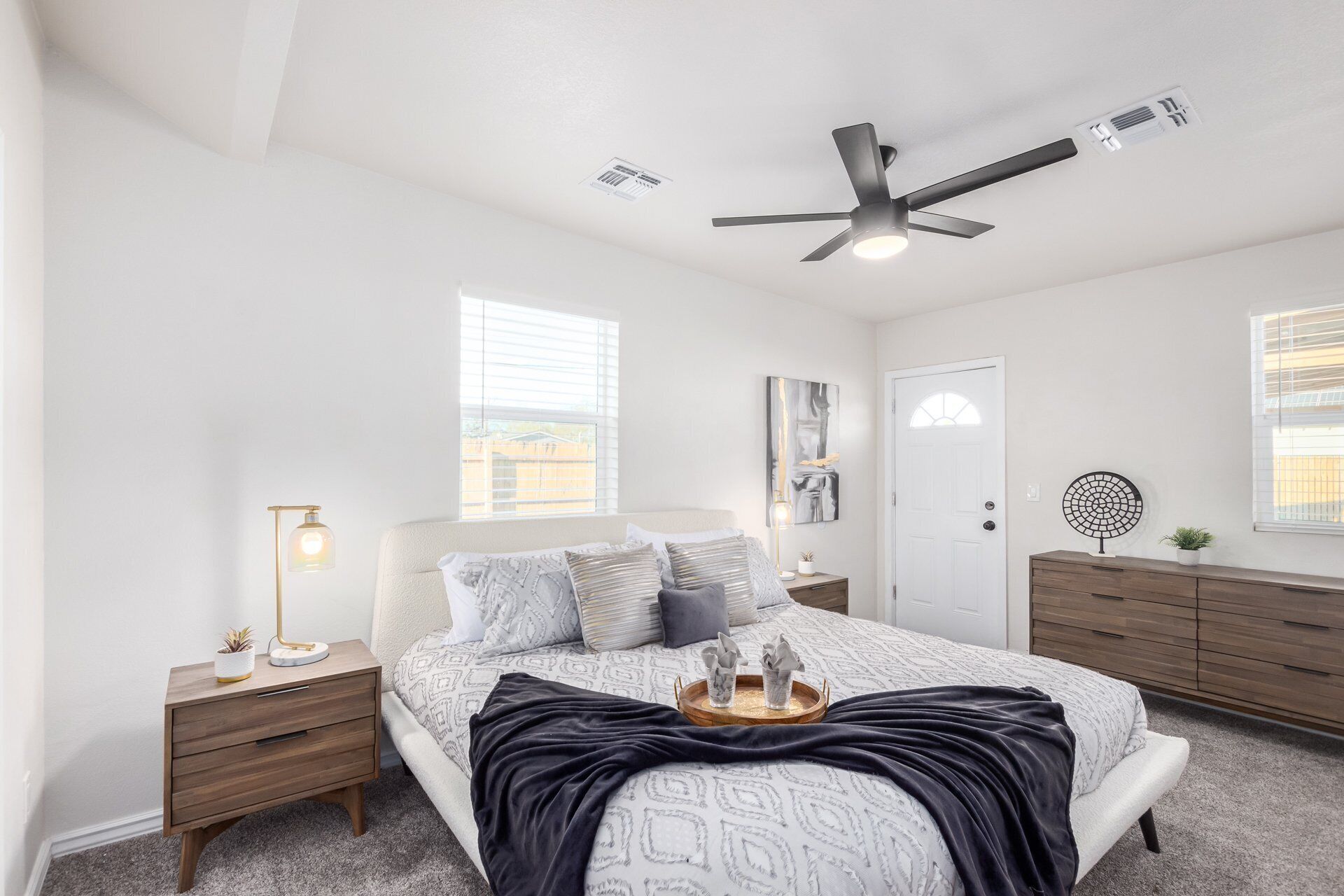 하우스, 침대(여러 개), 라나이, 시내 전망 (Dayton Coronado Historic District ) | 2 개의 침실, 각각 다른 스타일의 인테리어, 각각 다르게 가구 비치, 침대 시트