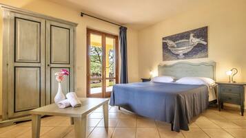 3 bedrooms, iron/ironing board, travel crib, WiFi