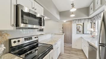 Condo, 1 Queen Bed, Pool Access, Mountain View (Saguaro #202 Fountain Hills) | Private kitchen | Coffee/tea maker