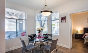 Condo, Multiple Beds, Pool Access, City View (Sahuaro #1010 Scottsdale) | Dining