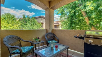 Appart'hôtel, plusieurs lits, accès piscine, vue montagne (Southern #2055 Mesa) | Enceinte de l’hébergement