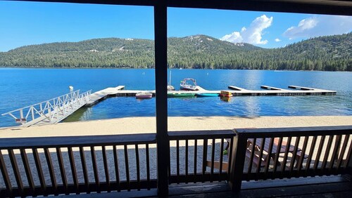 Lakeside Condo at Donner Lake - 2 Bdrm. 2 Bath just steps from the lake