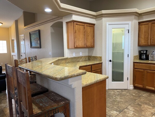 Interior - Peaceful, Family and Pet Friendly Home with Boat-Deep Garage and RV Parking (Lake Havasu City)