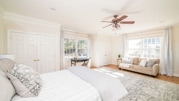 4 bedrooms, WiFi, bed sheets