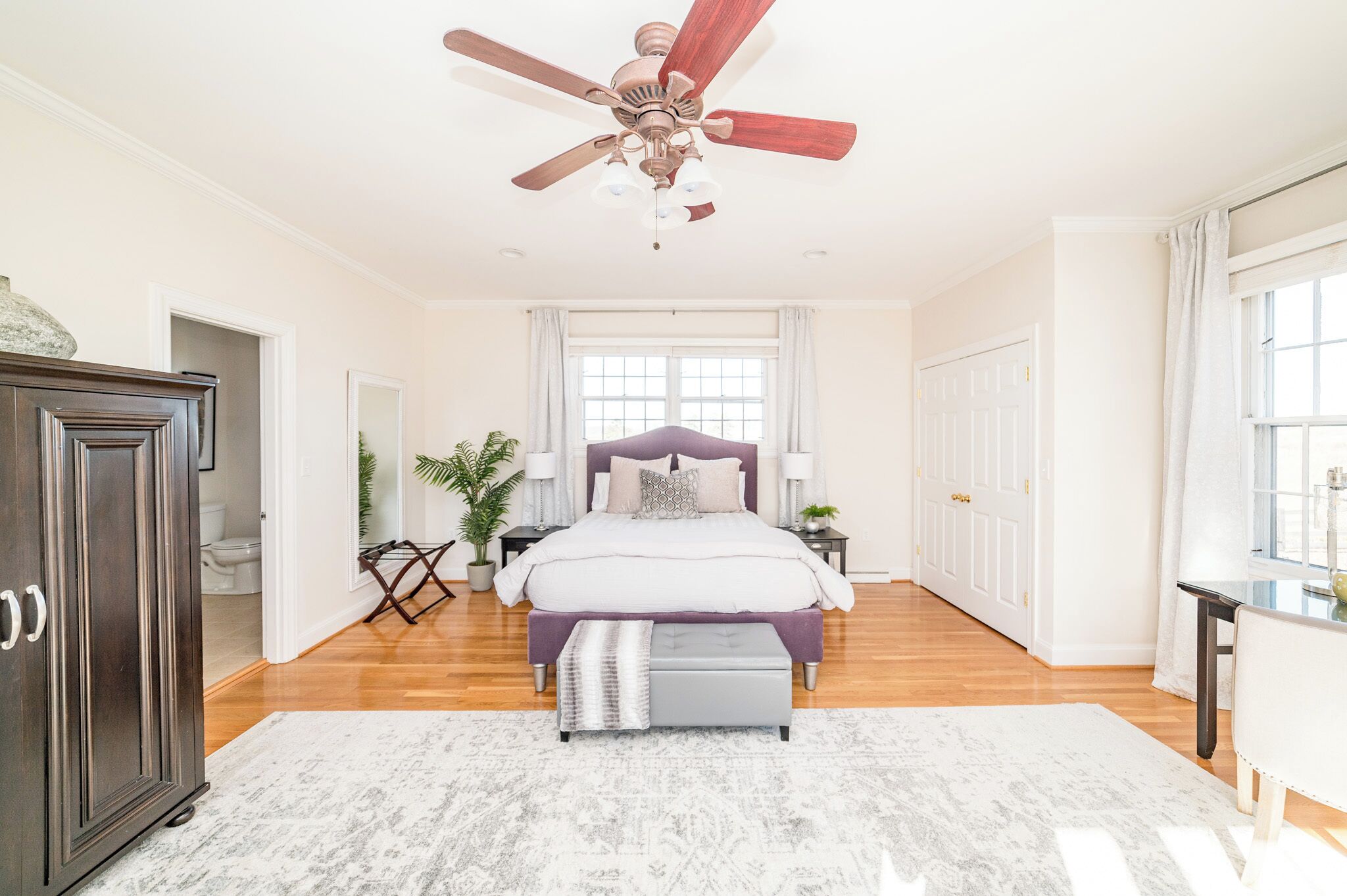 4 bedrooms, WiFi, bed sheets