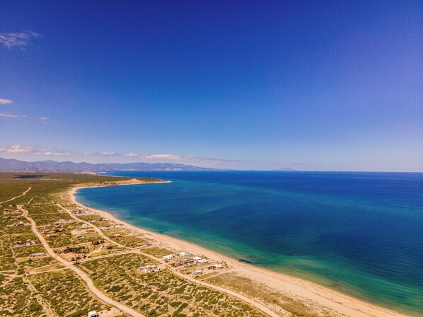 Beach nearby, sun-loungers, beach towels - Beach House - Charming 3 Bedroom Pool/Spa - In Lighthouse Pointe Estates (Baja California Sur)