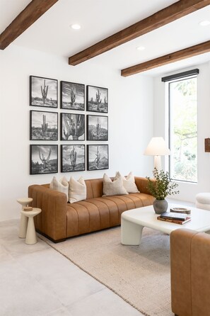 Smart TV, chimenea y tenis de mesa 