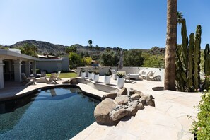 Pool - Pool~Jacuzzi~EV Charger~Luxury~Desert Park (Paradise Valley)