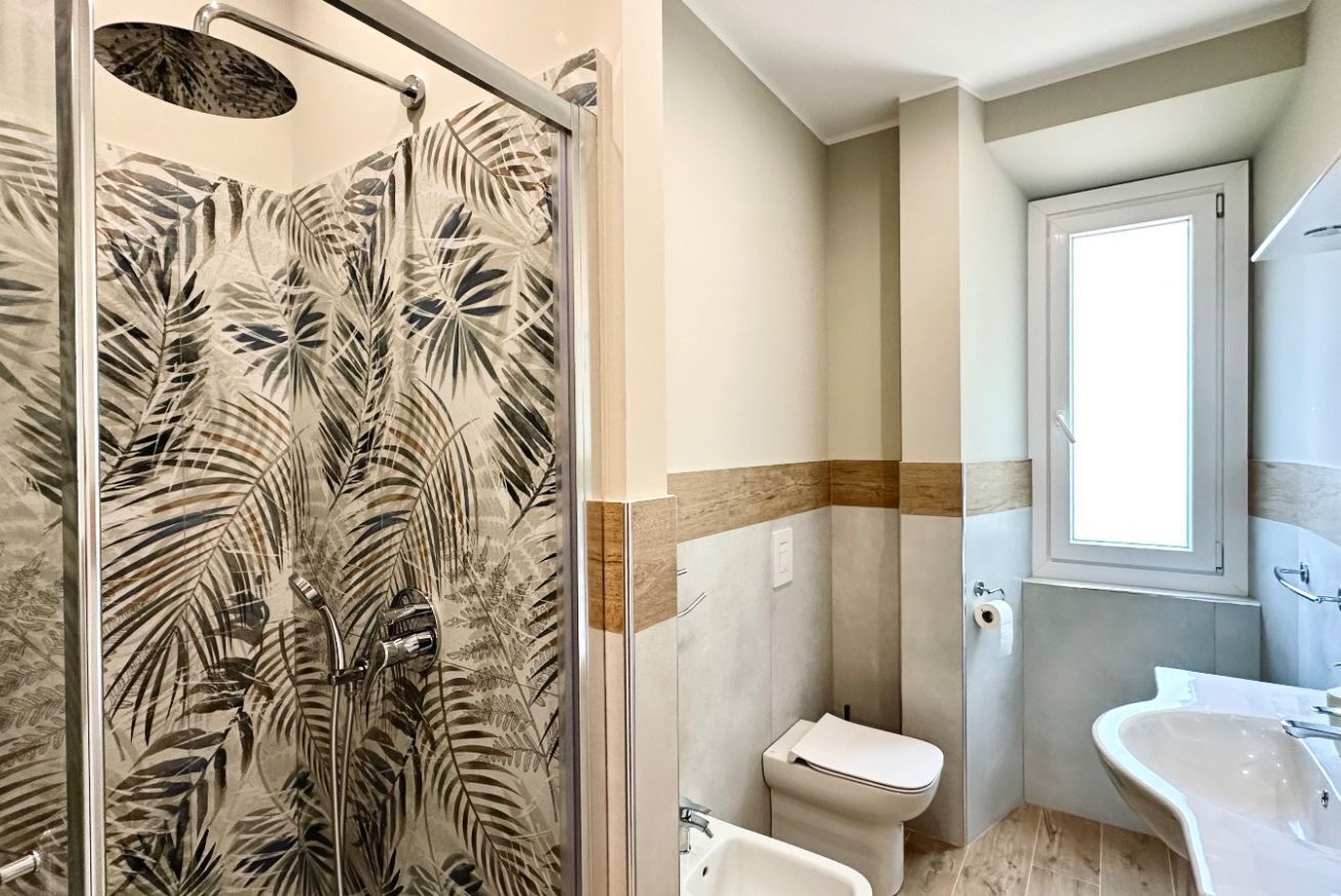 Dusche, Bidet, Handtücher