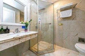 Bathroom - Zhoushan Dinghai Oriental Charm Business Hotel (Zhoushan)