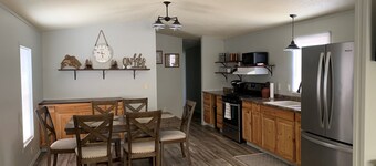 Cozy 3-bedroom mobile home in the Spring Creek Area just north of Pierre.