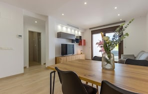 Dining - Cozy apartment in Finestrat with WiFi (Finestrat)