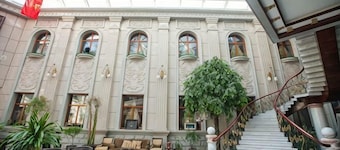 Dongning Huayu Hotel