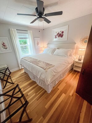 2 habitaciones, tabla de planchar con plancha, wifi y ropa de cama