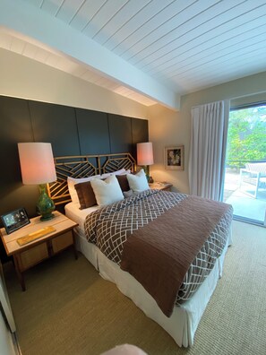 3 bedrooms, desk, iron/ironing board, WiFi - Unwind Poolside @ The Desert Honey Palm Springs permit #625 (Palm Springs)