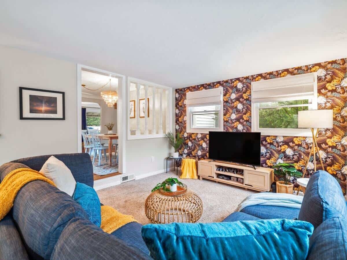 Smart TV, video games, books