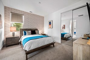 4 bedrooms, iron/ironing board, WiFi, bed sheets